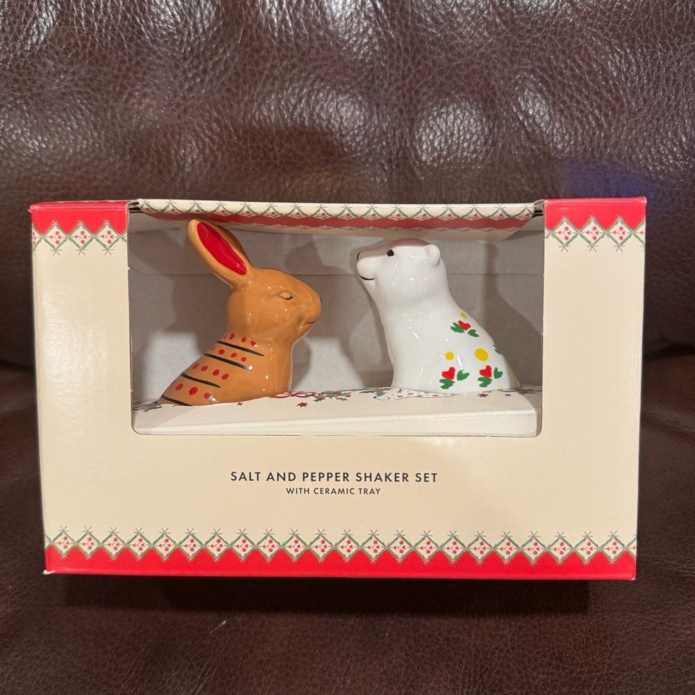 Bunny and Polar Bear Ceramic Holiday Salt & Pepper Shaker Set with Tray - NIB